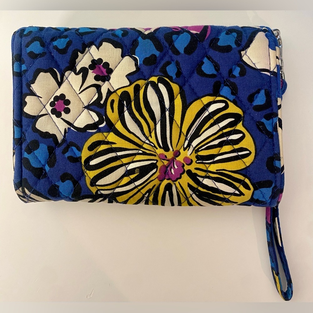 Vera Bradley Your Turn Smartphone Wristlet Wallet AFRICAN VIOLET - Picture 5 of 9